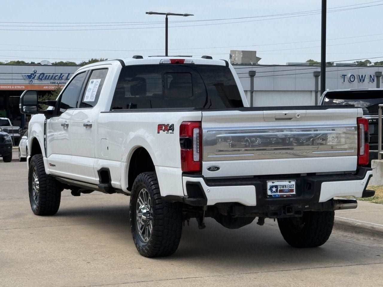 Certified 2025 Ford F350 Platinum w/ Platinum Plus Package AWD/4WD image 5