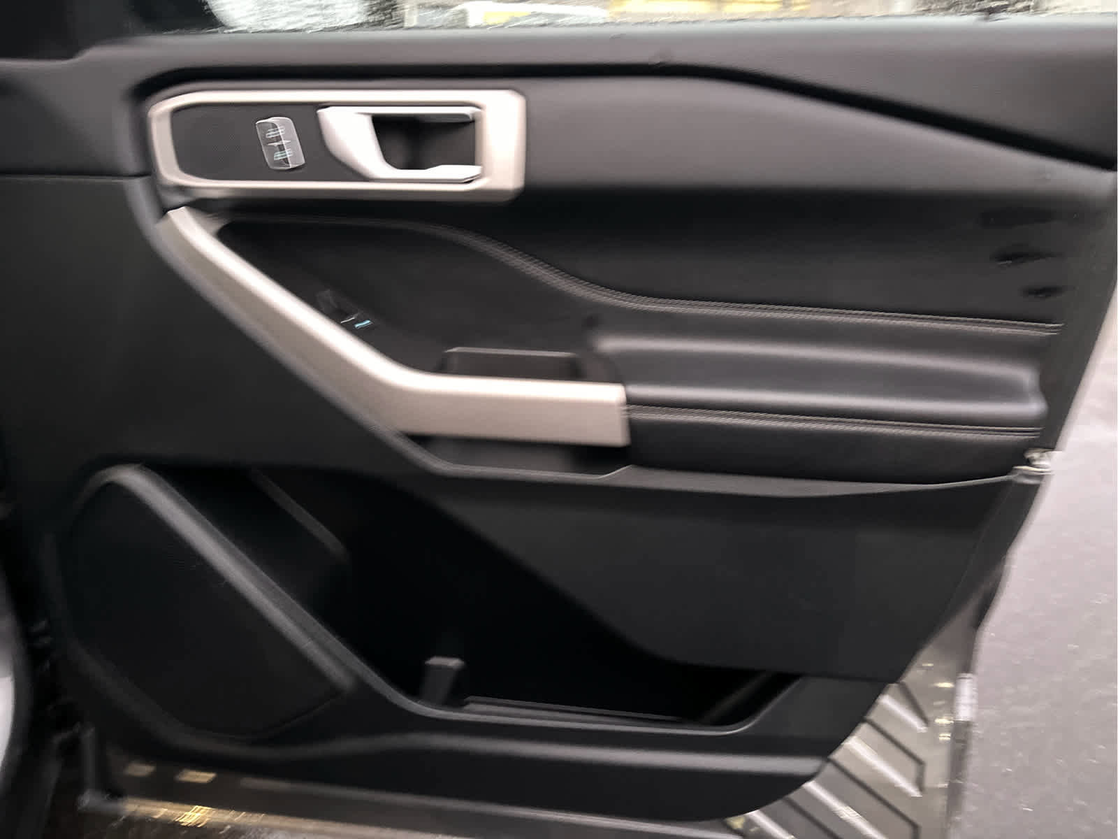 Certified 2023 Ford Explorer XLT w/ Equipment Group 202A image 31