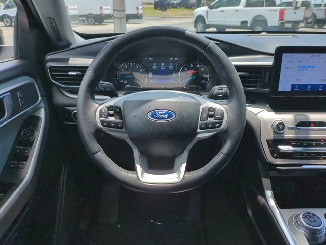 Certified 2023 Ford Explorer XLT w/ Equipment Group 202A RWD image 20