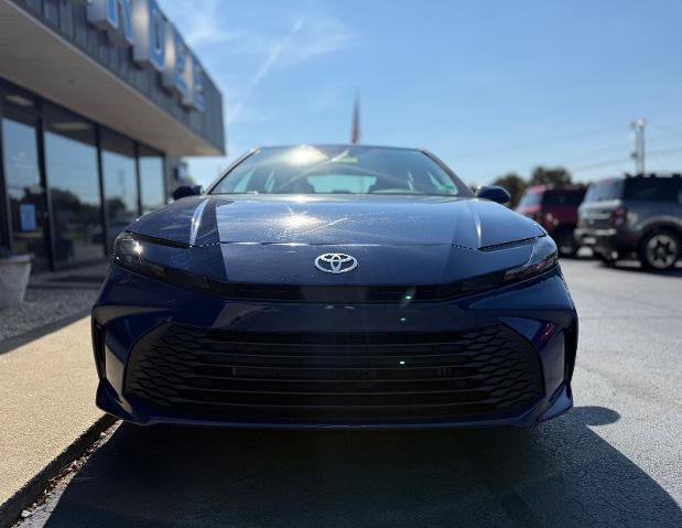 Used 2025 Toyota Camry LE FWD image 2