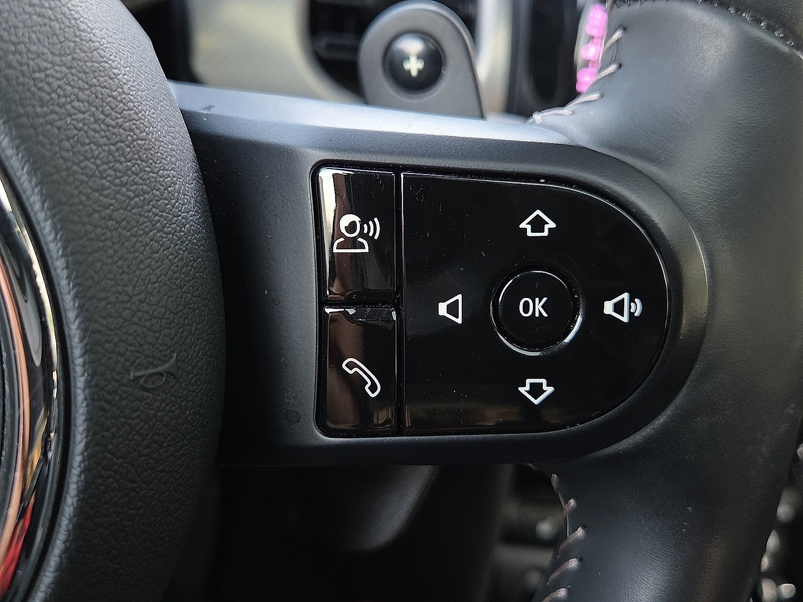 Used 2023 MINI Cooper S FWD image 19