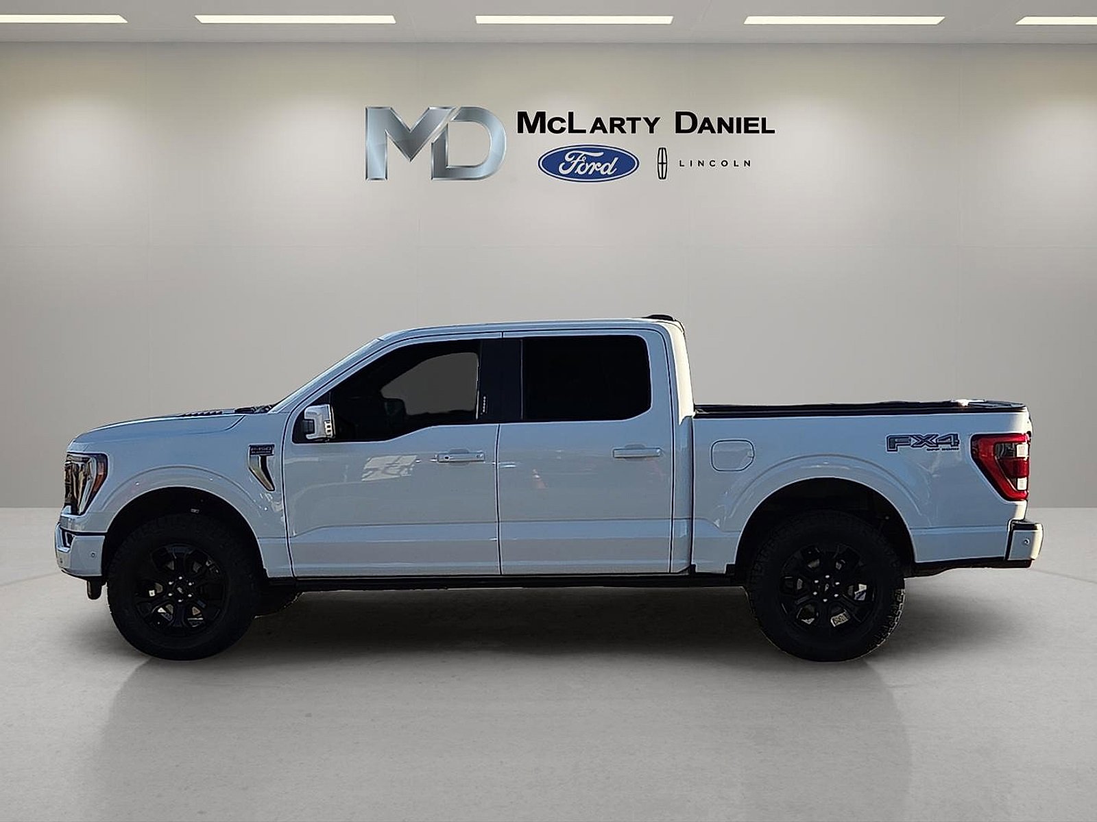 Certified 2022 Ford F150 Platinum w/ Equipment Group 701A High image 3