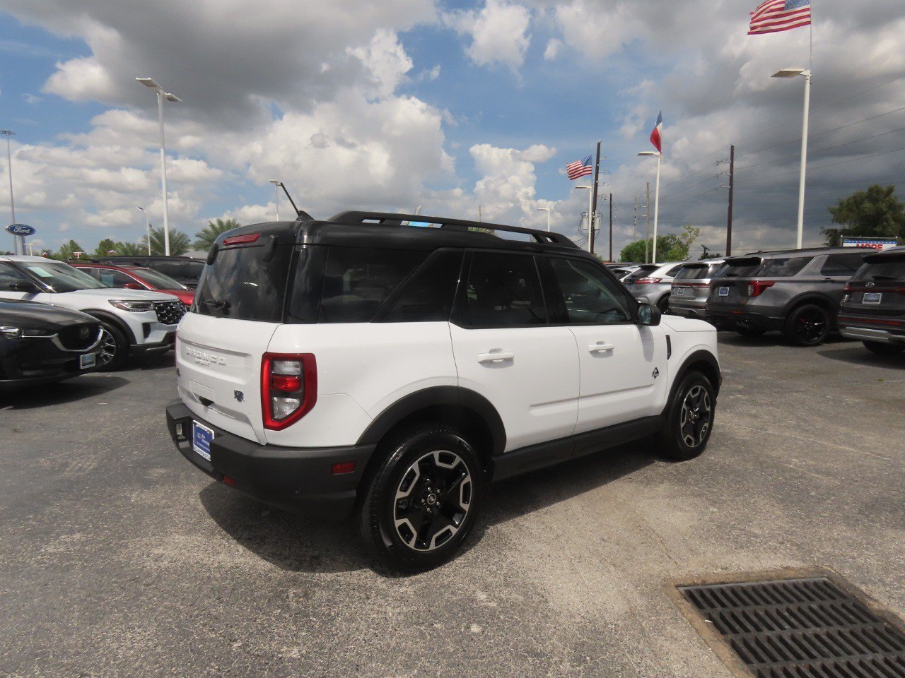 Certified 2024 Ford Bronco Sport Outer Banks AWD/4WD image 11