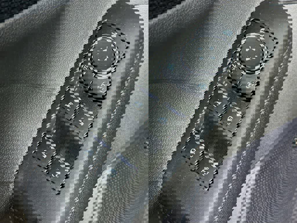 Certified 2024 Ford Escape ST-Line Elite w/ Premium Technology Package image 28