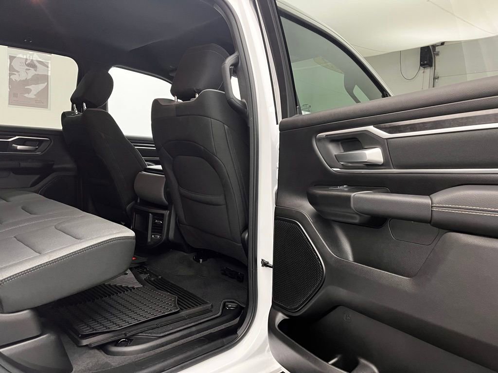 Used 2023 RAM 1500 Big Horn image 31