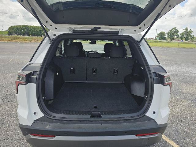 Used 2026 Chevrolet Equinox LT FWD image 7