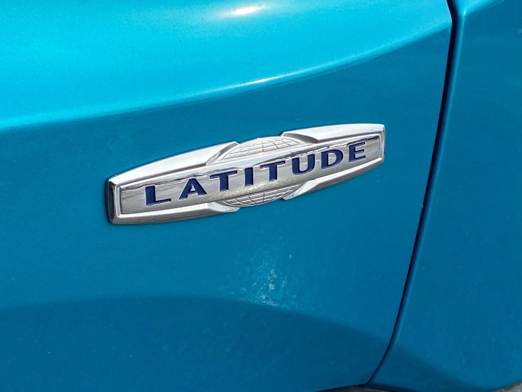 Used 2021 Jeep Renegade Latitude w/ Luxury Group I image 7