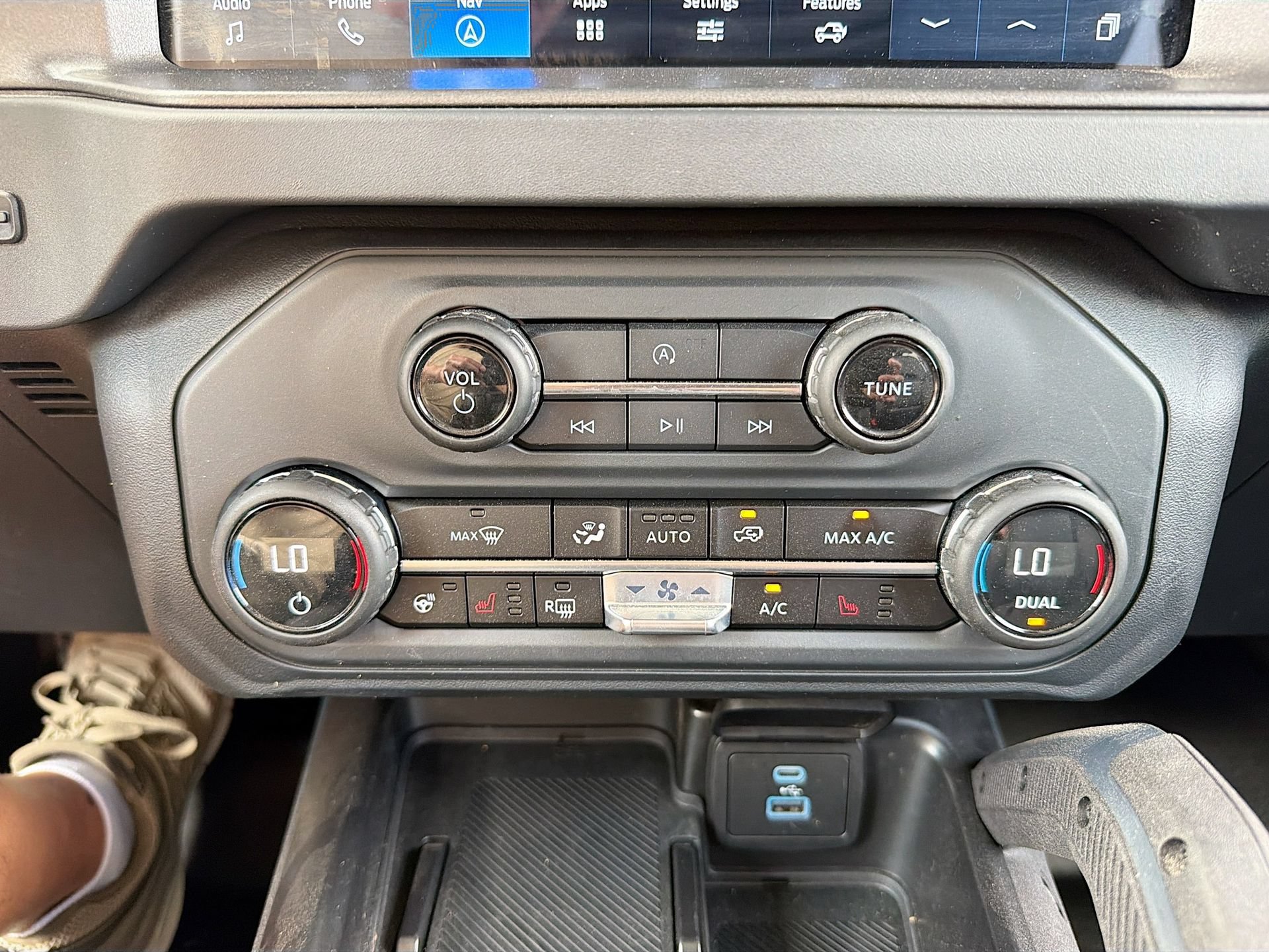 Certified 2025 Ford Bronco Badlands AWD/4WD image 20