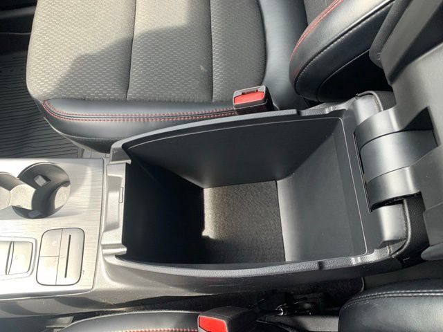 Certified 2025 Ford Escape ST-Line AWD/4WD image 35
