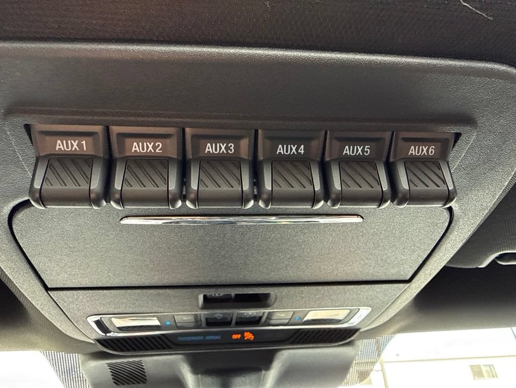 Certified 2025 Ford F150 Raptor AWD/4WD image 37