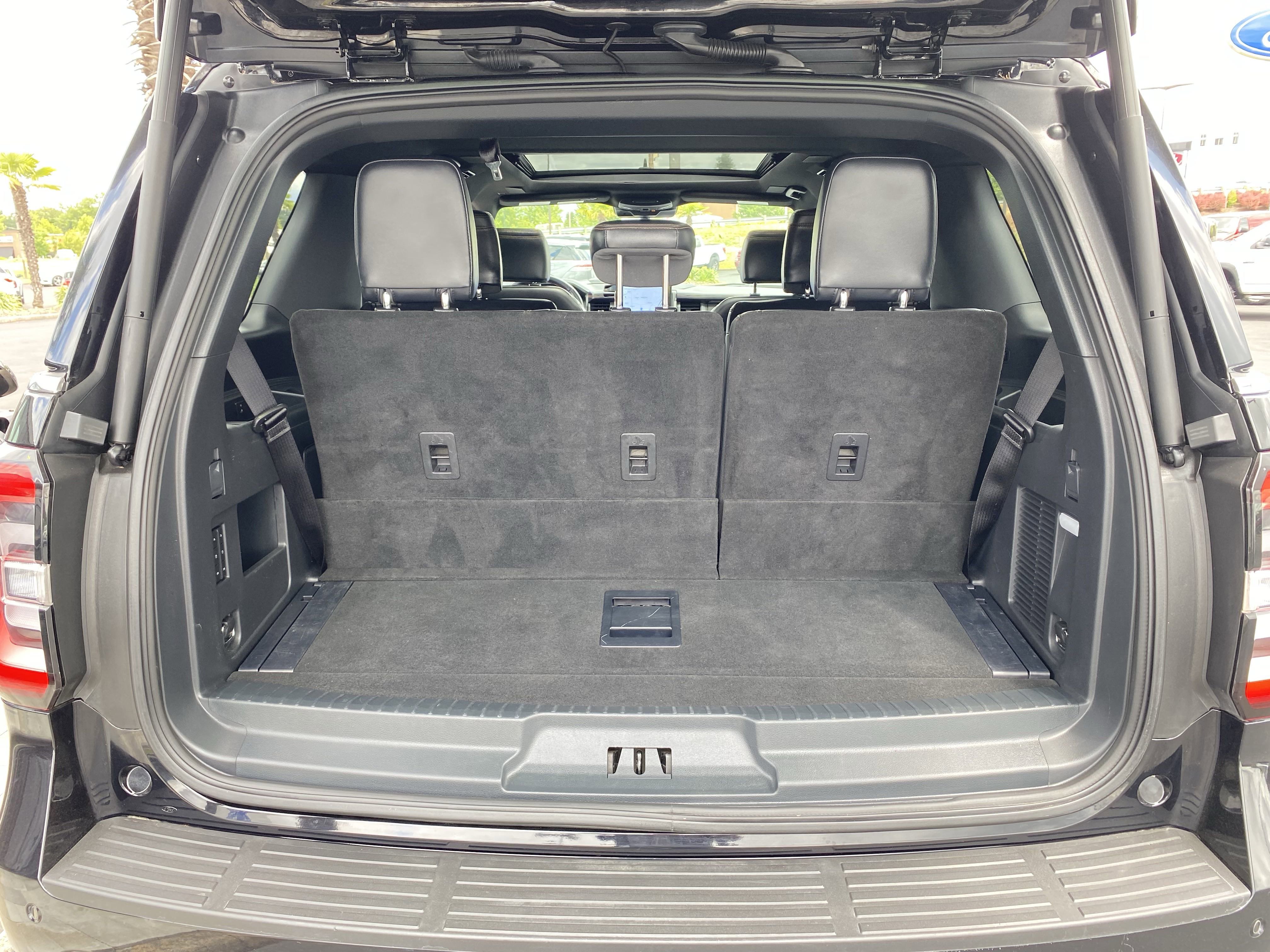 Certified 2023 Ford Expedition Platinum image 6