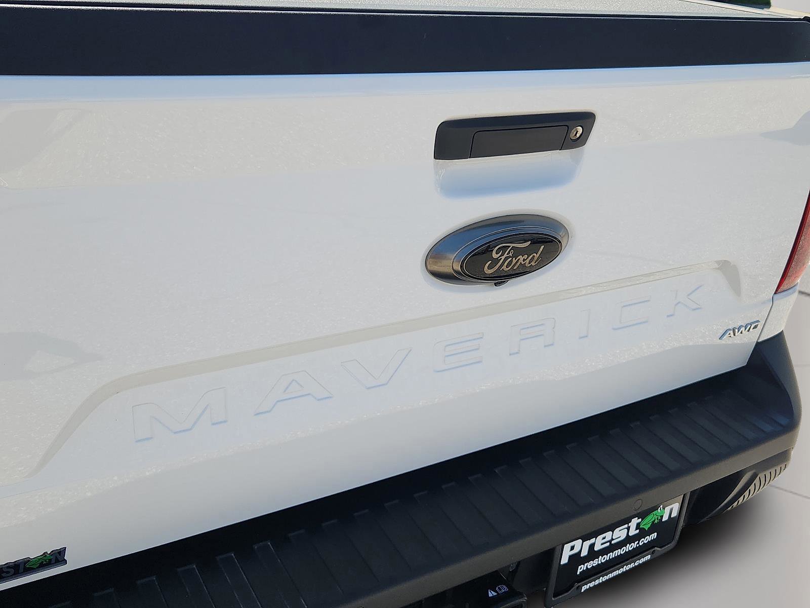 Certified 2024 Ford Maverick Lariat w/ Black Appearance Package image 30