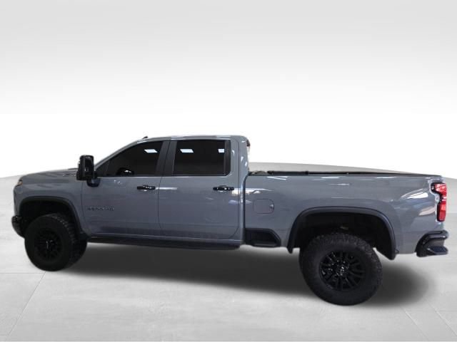 Used 2024 Chevrolet Silverado 2500 ZR2 w/ Technology Package image 7