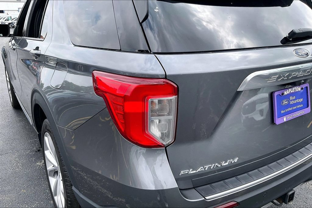 Certified 2022 Ford Explorer Platinum w/ Equipment Group 601A AWD/4WD image 30