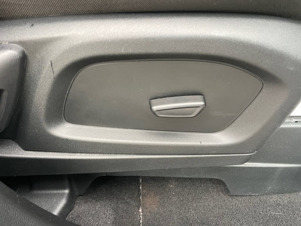 Certified 2023 Ford Explorer XLT AWD/4WD image 12