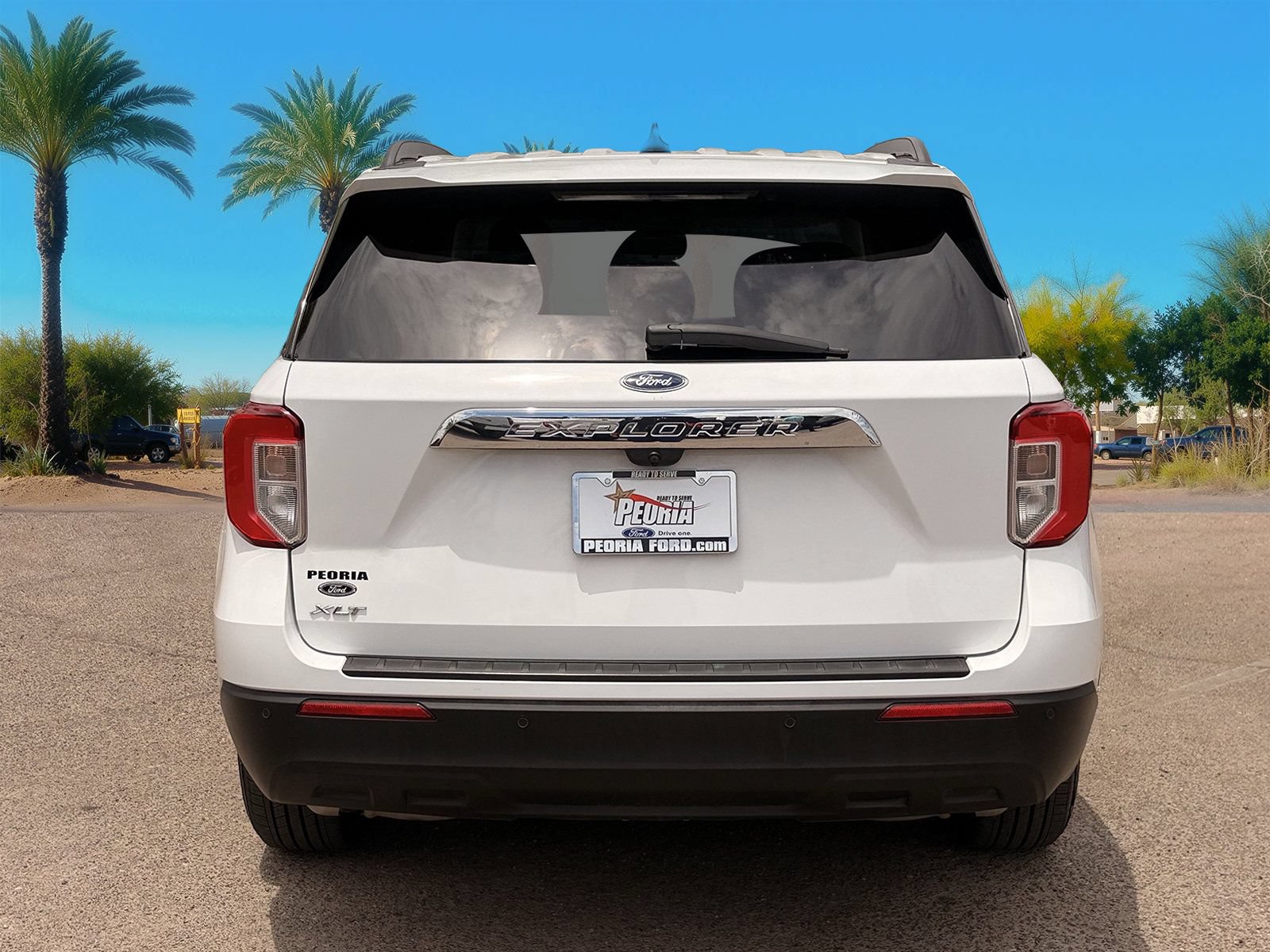 Certified 2021 Ford Explorer XLT RWD image 4