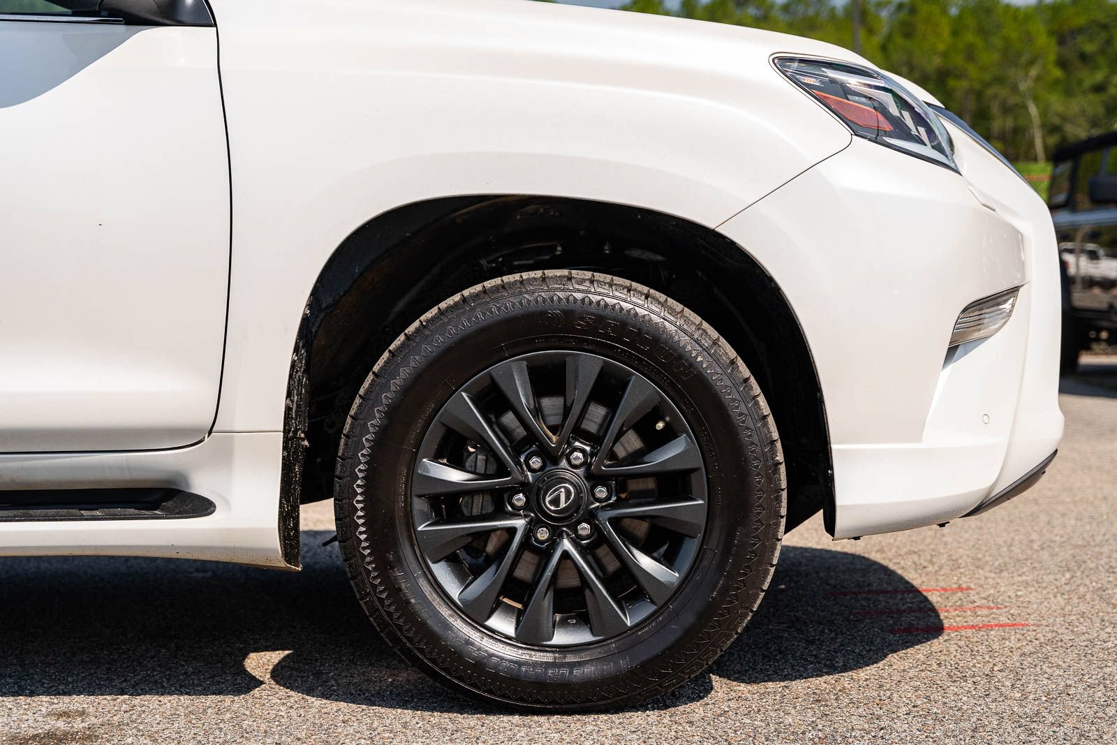 Used 2023 Lexus GX 460 Premium w/ Premium Package AWD/4WD image 9