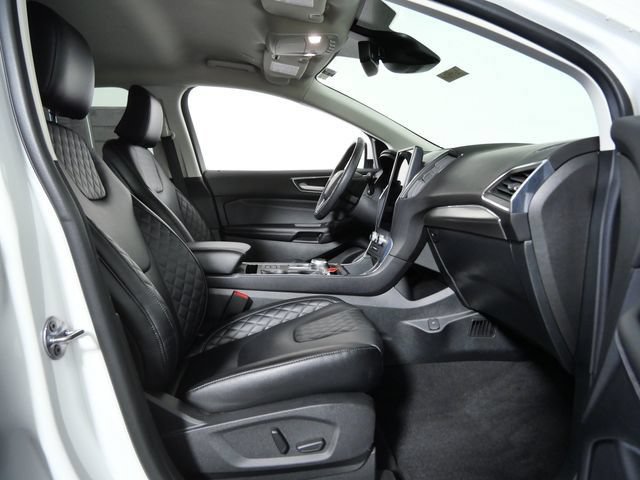 Certified 2024 Ford Edge Titanium w/ Equipment Group 301A AWD/4WD image 8
