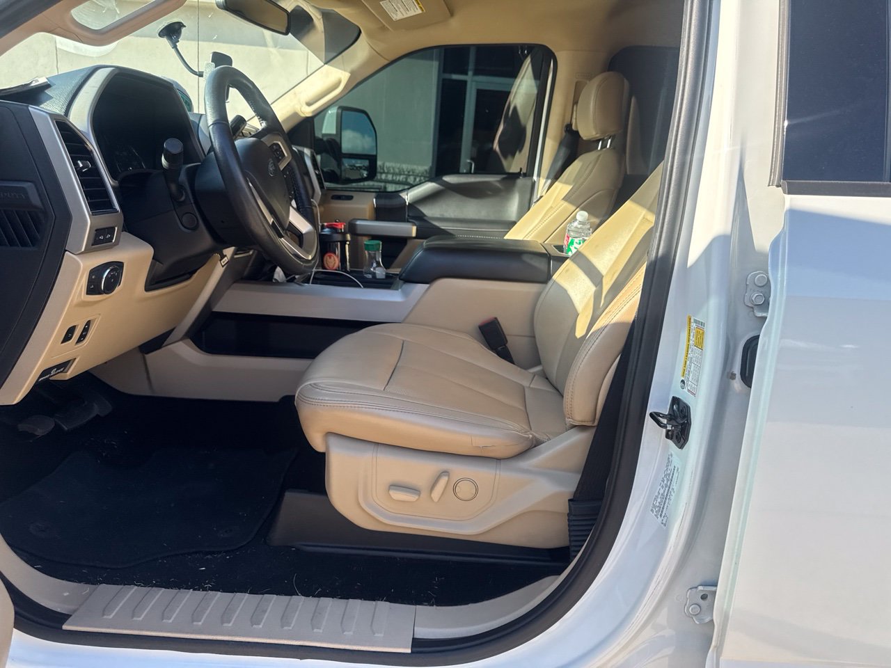Certified 2020 Ford F250 Lariat w/ Tremor Off-Road Package AWD/4WD image 9