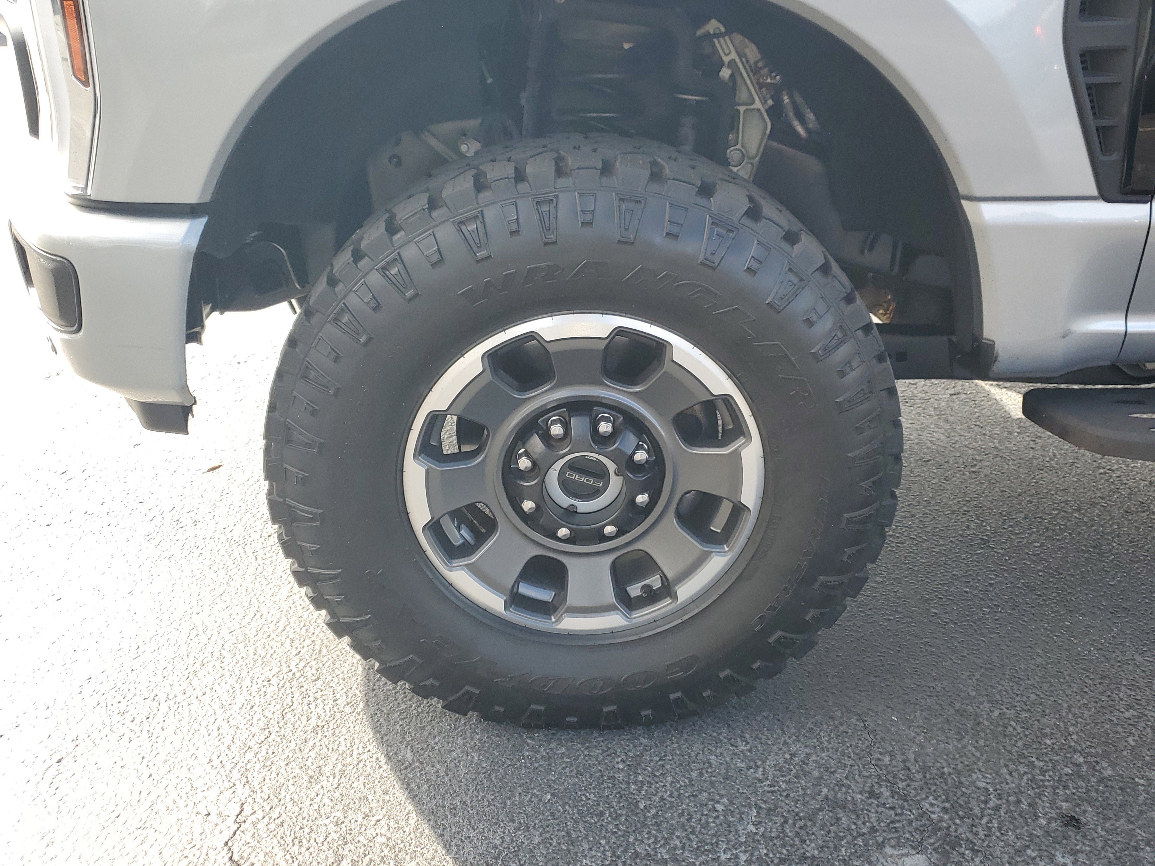 Certified 2024 Ford F250 Lariat w/ Lariat Ultimate Package image 8