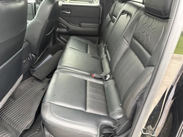 Used 2022 Nissan Frontier PRO-4X w/ Pro-4X Premium Package AWD/4WD image 32