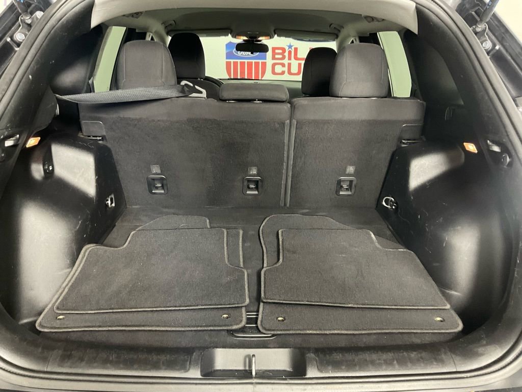 Used 2019 Jeep Cherokee Latitude w/ Popular Appearance Group image 10