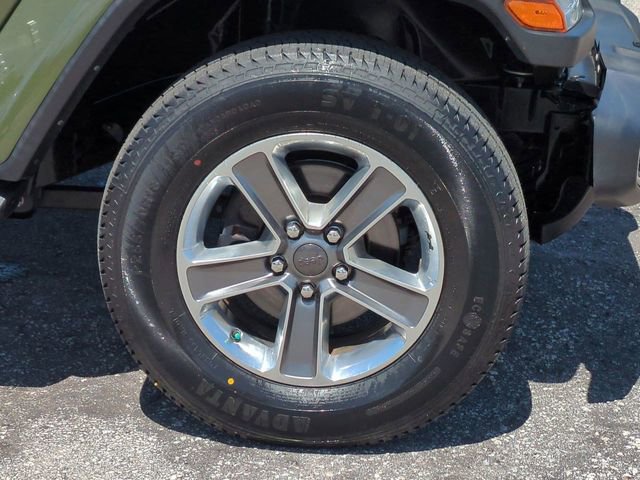 Used 2022 Jeep Wrangler Unlimited Sahara w/ Safety Group image 11