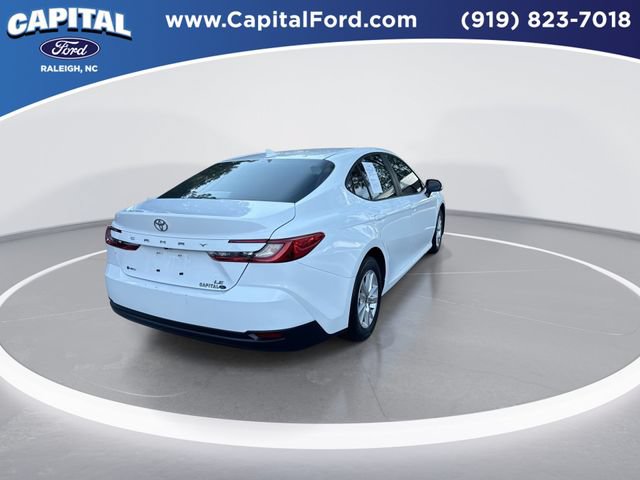 Used 2025 Toyota Camry LE FWD image 8