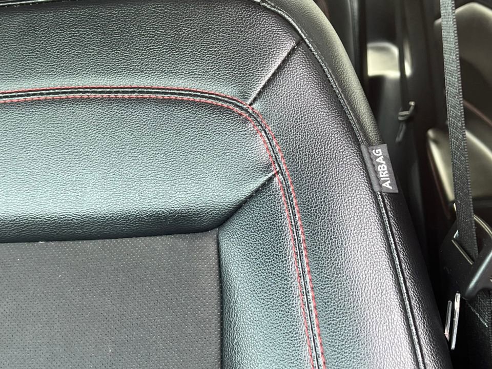 Certified 2022 Ford Explorer ST-Line w/ Class IV Trailer Tow Package image 21