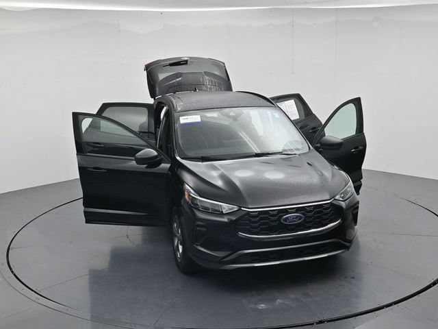 Certified 2024 Ford Escape ST-Line w/ Tech Pack #1 AWD/4WD image 52