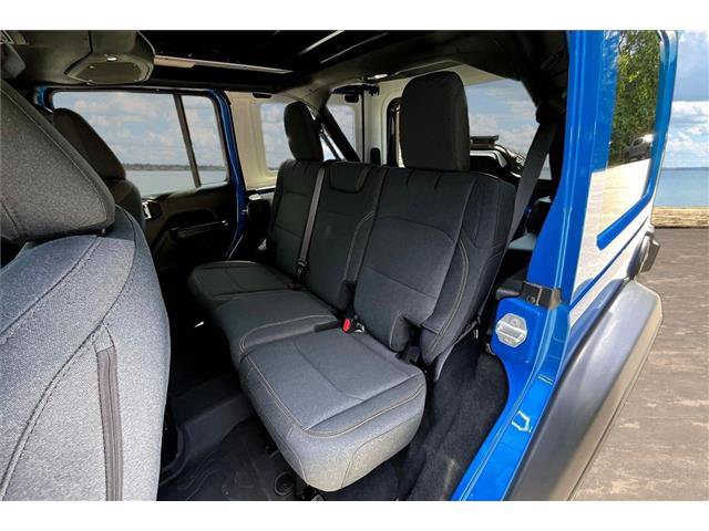 Used 2025 Jeep Wrangler Unlimited Sport AWD/4WD image 24