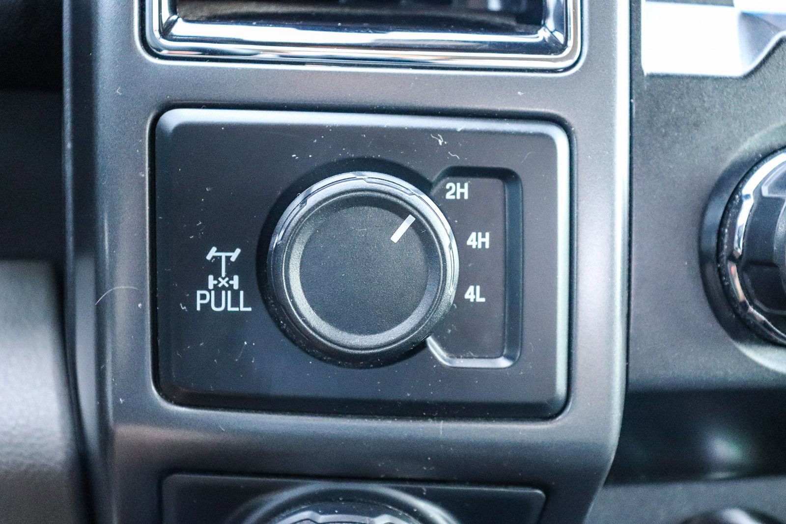 Certified 2019 Ford F150 XLT w/ Equipment Group 302A Luxury AWD/4WD image 22