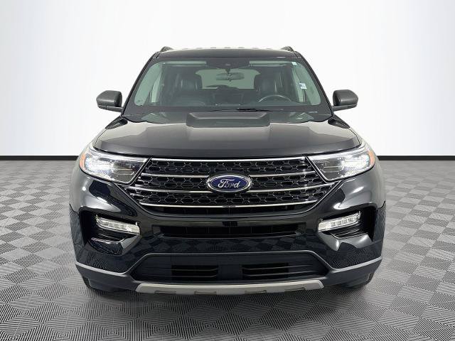 Certified 2023 Ford Explorer XLT w/ Equipment Group 202A AWD/4WD image 2