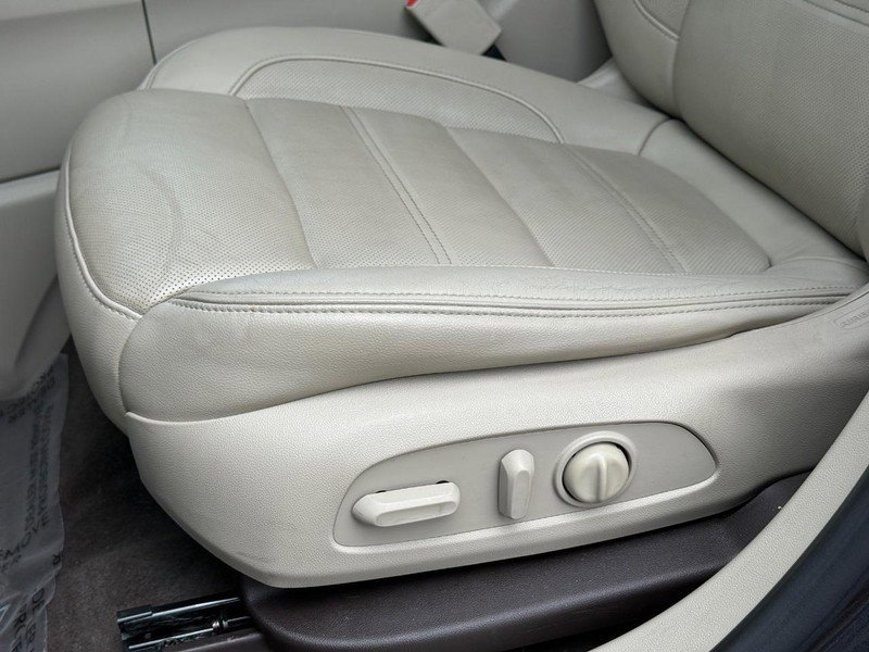 Used 2017 GMC Acadia Denali w/ Technology Package image 32