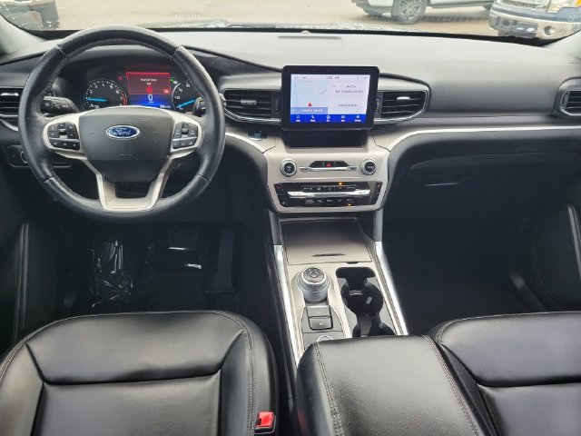 Certified 2022 Ford Explorer XLT w/ Equipment Group 202A AWD/4WD image 10