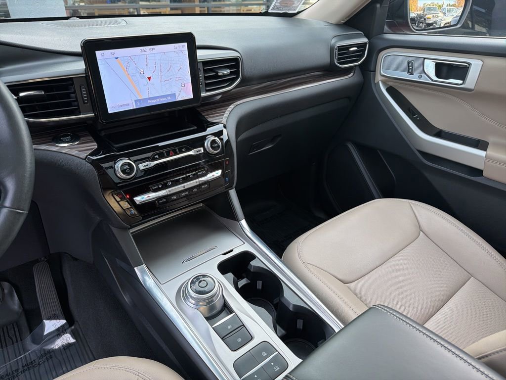 Certified 2022 Ford Explorer Limited w/ Equipment Group 301A image 29