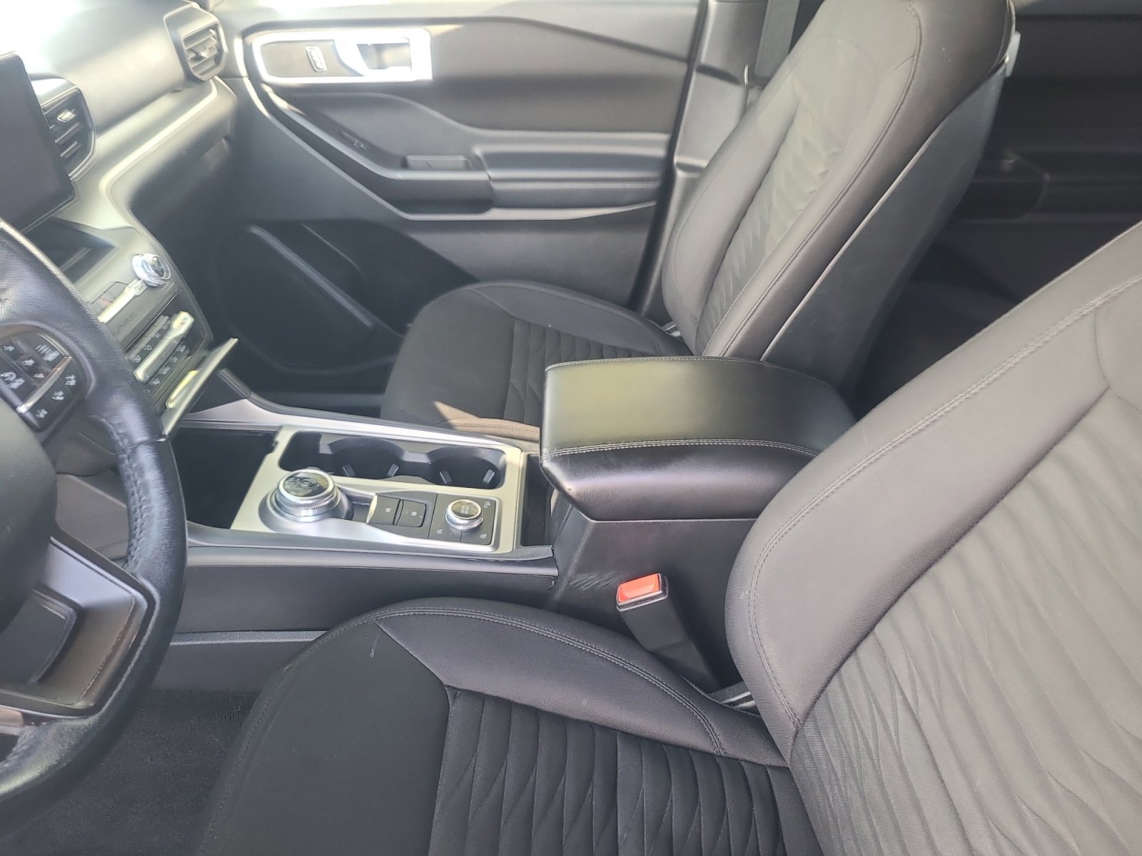 Certified 2020 Ford Explorer XLT AWD/4WD image 15