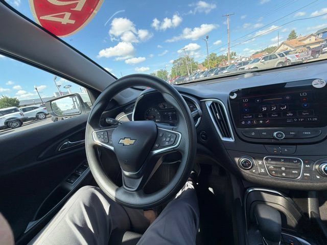 Used 2024 Chevrolet Malibu LT FWD image 29