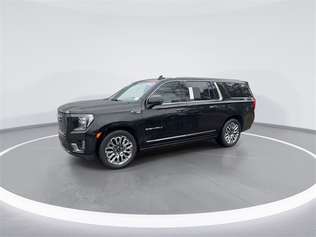 Used 2023 GMC Yukon XL Denali Ultimate image 3