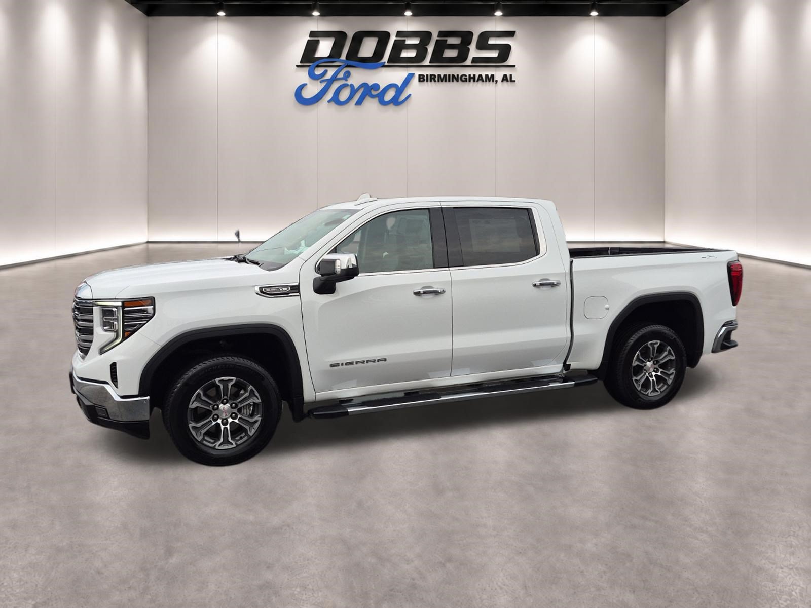 Used 2023 GMC Sierra 1500 SLT w/ SLT Convenience Package AWD/4WD image 2