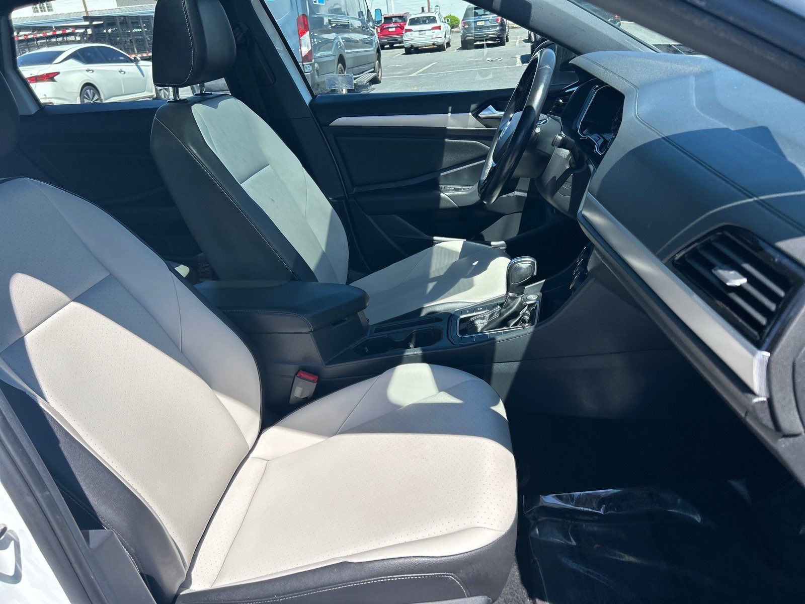 Used 2019 Volkswagen Jetta R-Line FWD image 16