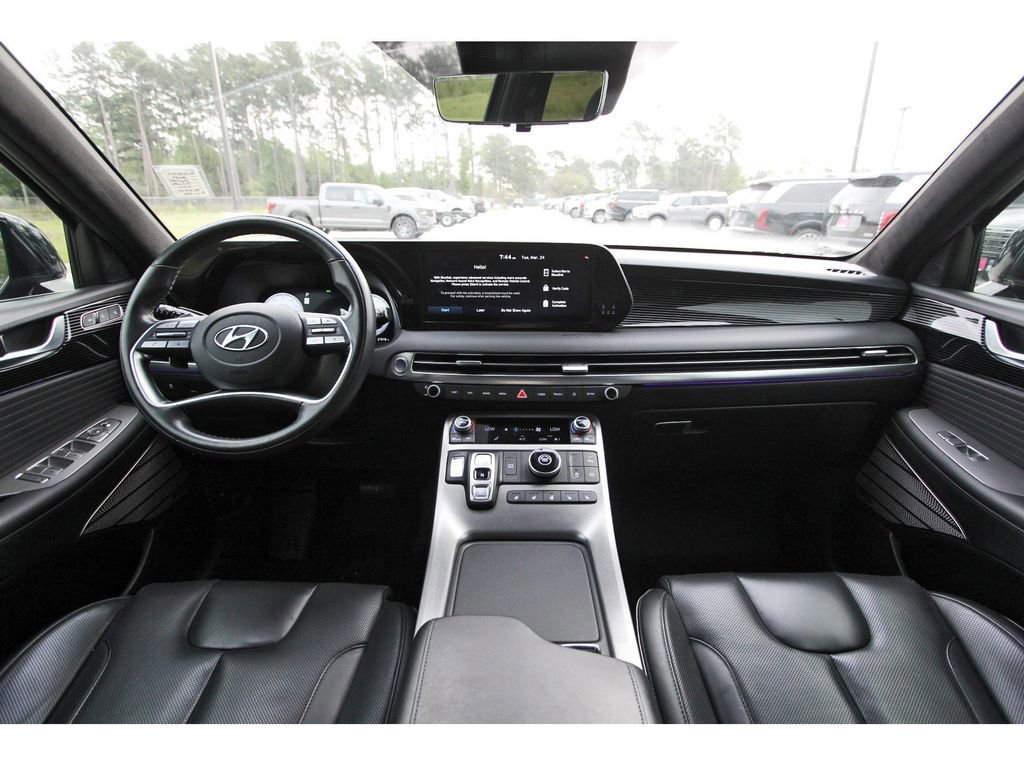 Used 2024 Hyundai Palisade Calligraphy image 13