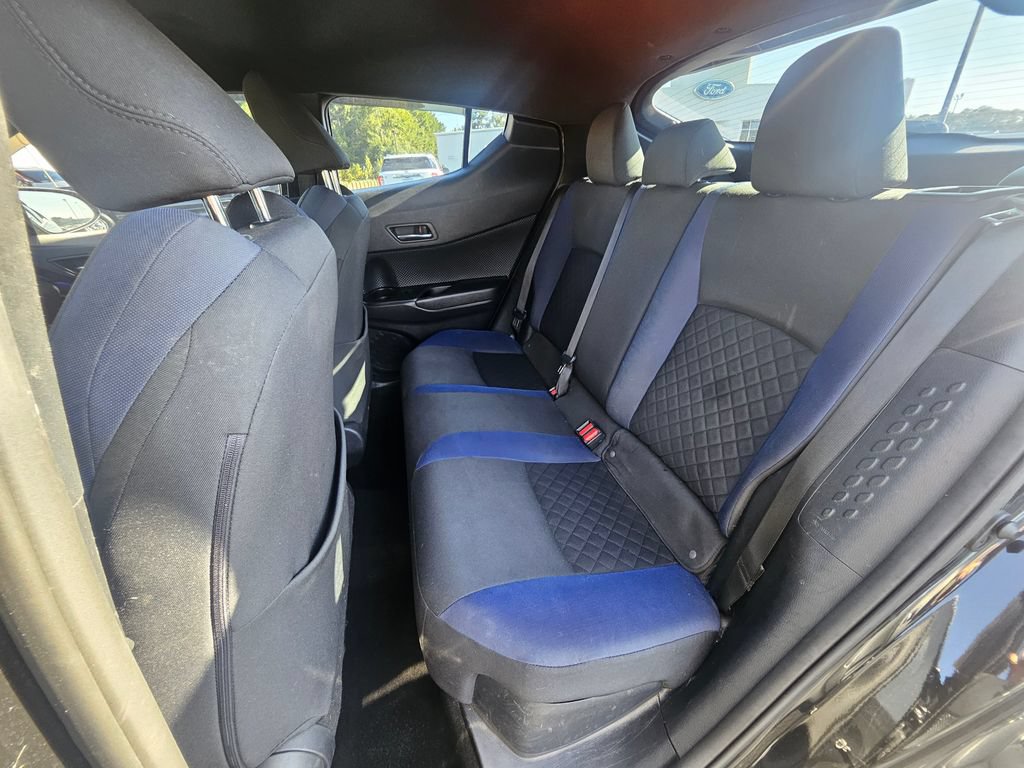 Used 2021 Toyota C-HR XLE FWD image 11