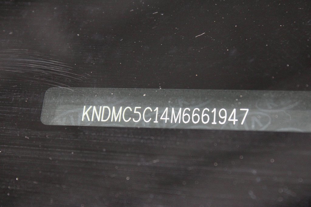 Used 2021 Kia Sedona SX image 39