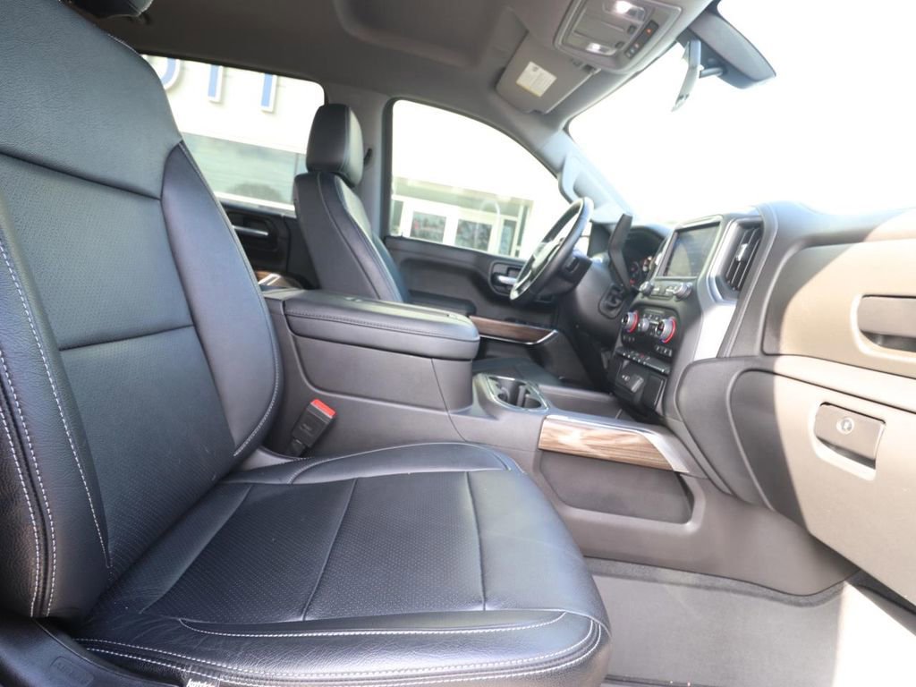 Used 2022 Chevrolet Silverado 1500 LT Trail Boss image 16