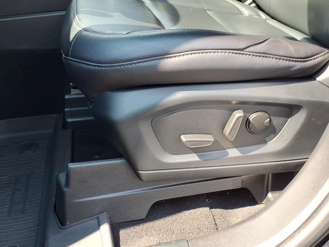 Certified 2020 Ford Explorer XLT w/ Equipment Group 202A AWD/4WD image 19