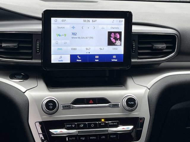 Certified 2022 Ford Explorer XLT w/ Equipment Group 202A image 16