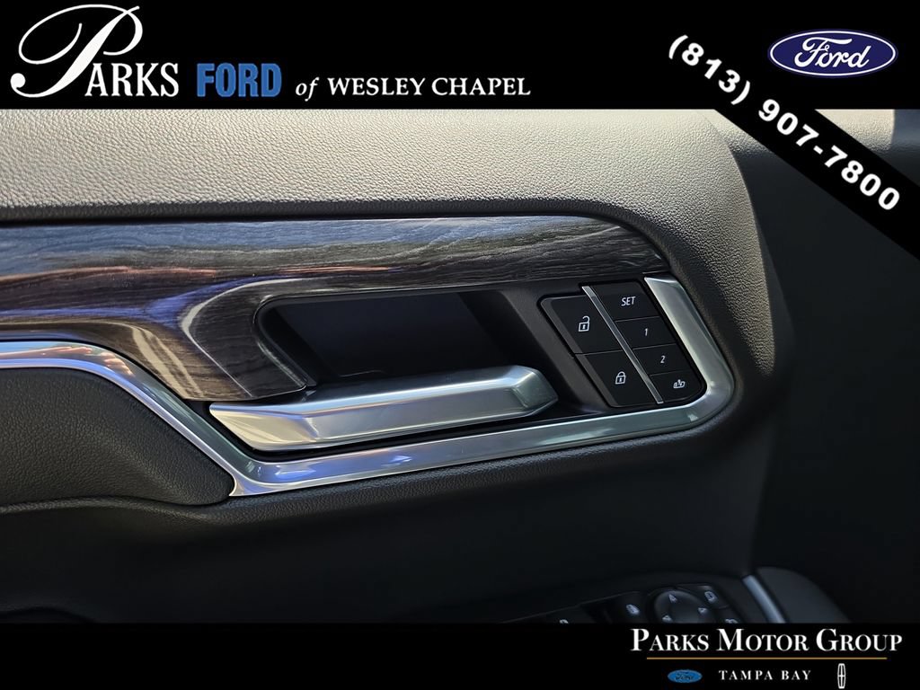 Used 2026 Chevrolet Silverado 1500 LTZ w/ LTZ Premium Package AWD/4WD image 16
