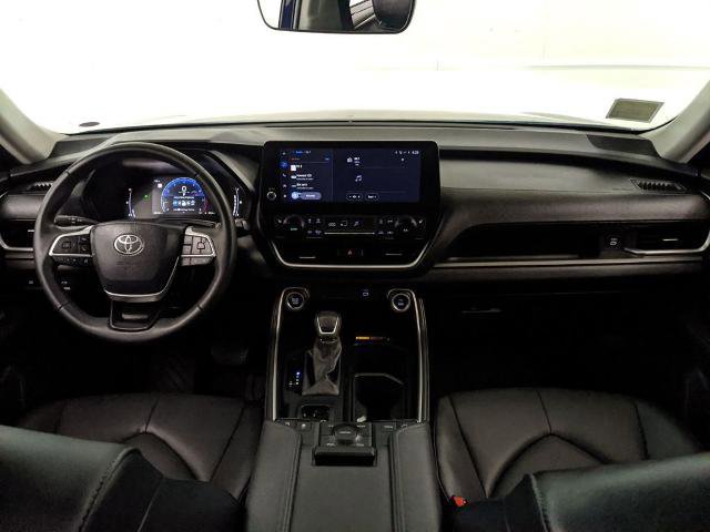 Used 2024 Toyota Grand Highlander AWD image 7