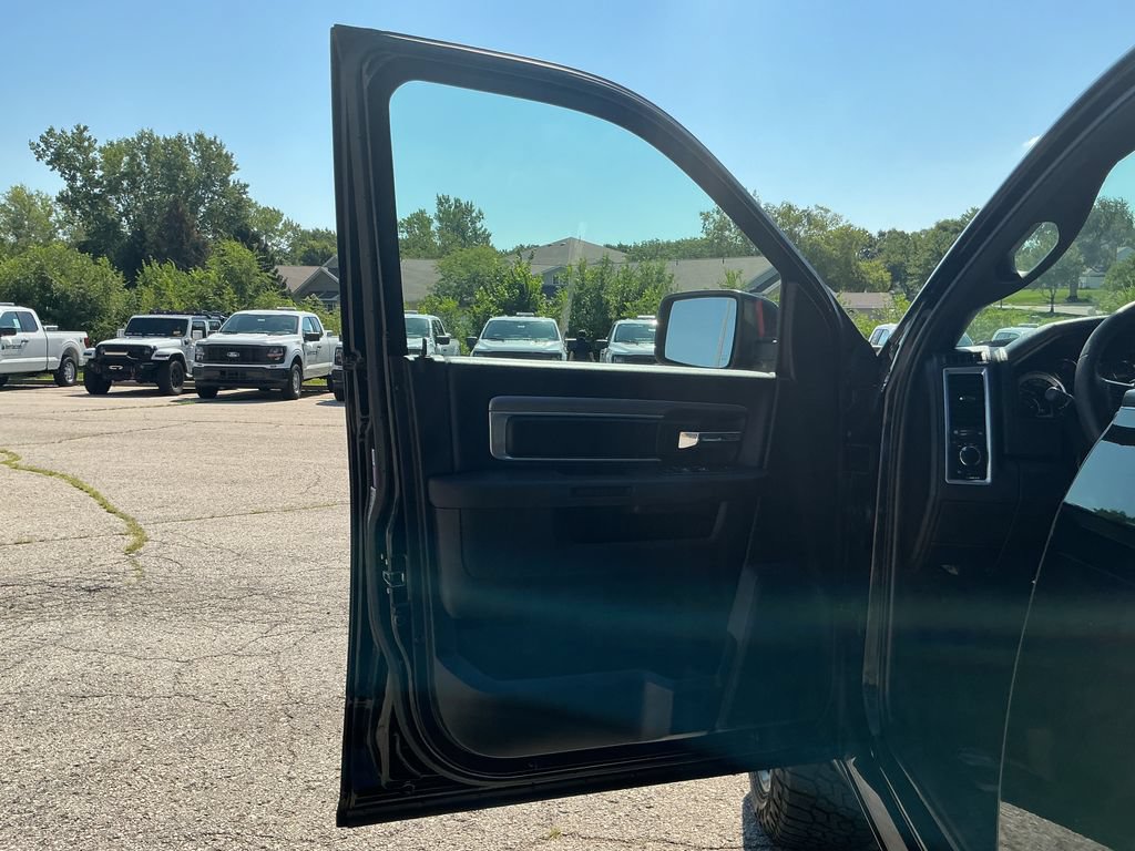 Used 2022 RAM 1500 Warlock w/ Electronics Group AWD/4WD image 10